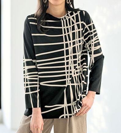 BELLUNA（ベルーナ）の「手書き風プリントプルオーバー（カットソー）」