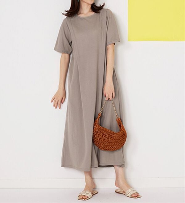 BELLUNA（ベルーナ）の「ヒンヤリ！タック使いかのこワンピース（カットソーワンピース）」｜詳細画像