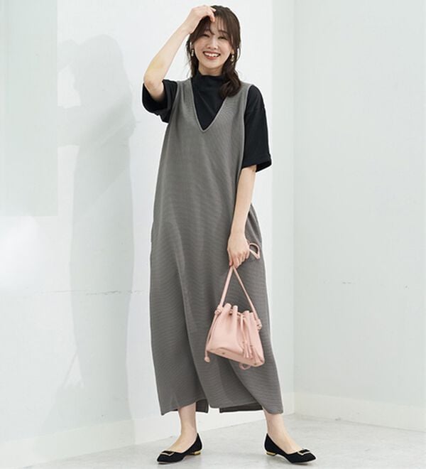 BELLUNA（ベルーナ）の「シュッと体型カバー！－３ｋｇ見えポコポコエンボス素材ジャンパースカート（ジャンパースカート）」｜詳細画像