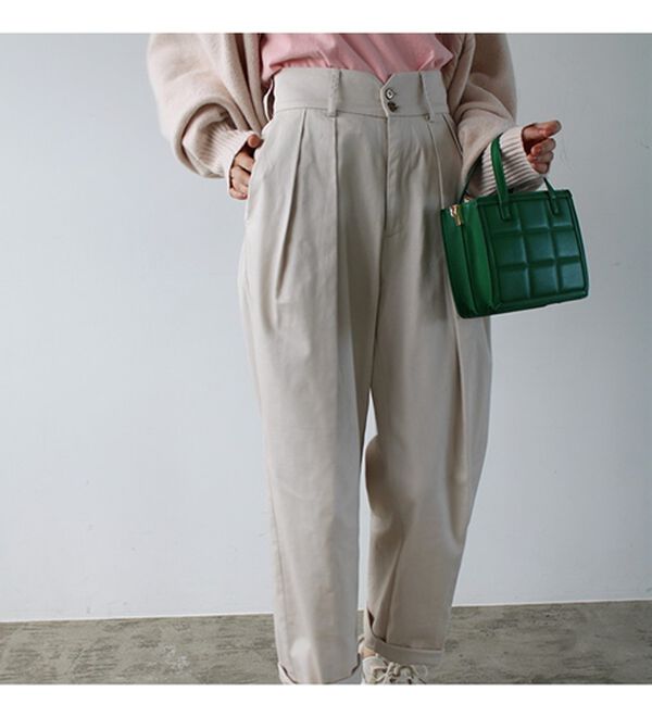 GeeRA（ジーラ）の「ハイウエストタックデザインチノパンツ（フルレングスパンツ）」｜詳細画像