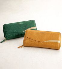 BELLUNA（ベルーナ）の「＜クロコダイル＞開運祈願梅型押し長財布（財布・パスケース）」