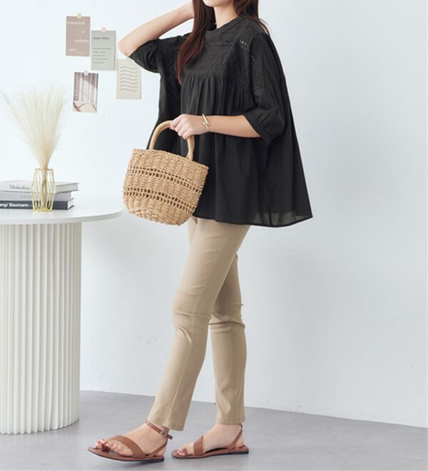 Viola e Viola（ヴィオラ エ ヴィオラ）の「【インド綿】フロントヨーク刺繍ブラウス（ブラウス）」｜詳細画像