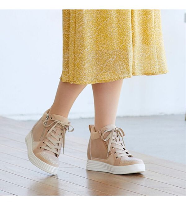 BELLUNA（ベルーナ）の「美脚魅せインヒールキラキラスニーカー（スニーカー）」｜詳細画像