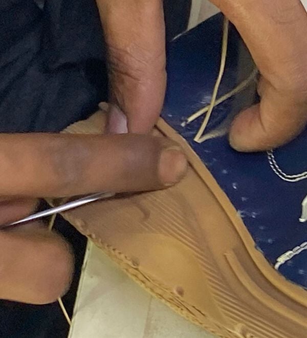 「柔らか山羊革４Ｅ　甲ゴムウォーキング（スニーカー）」｜詳細画像