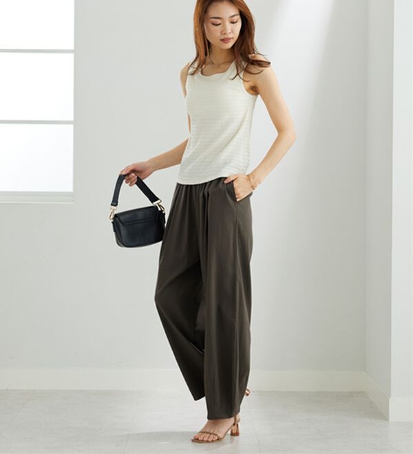 BELLUNA（ベルーナ）の「ジャカード素材カップ付タンクトップ（タンクトップ・キャミソール）」｜詳細画像