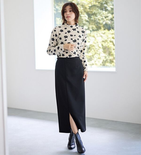 LAVIENNE（ラヴィエンヌ）の「薄手ストレッチフリースのプリントハイネック長袖（ニット・セーター）」｜詳細画像