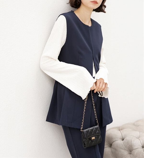 GeeRA（ジーラ）の「【入卒式/セレモニー】ペプラムベストセットアップスーツ（パンツスーツ）」｜詳細画像