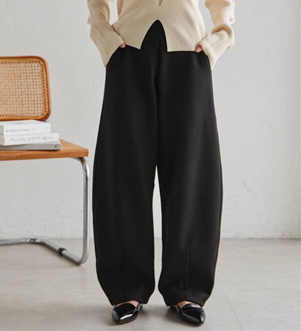 RANAN（ラナン）の「フェイクウールバレルレッグカーブパンツ（フルレングスパンツ）」｜ブラック