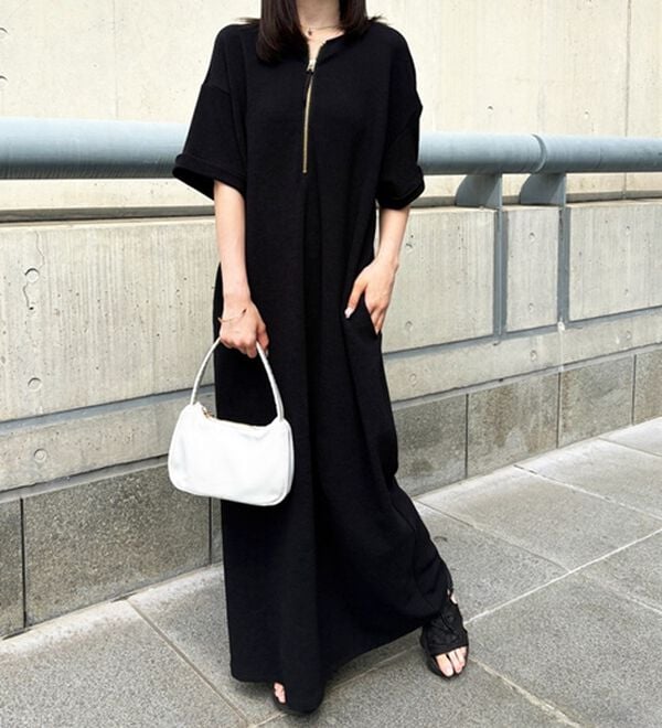 GeeRA（ジーラ）の「【ひんやり/着痩せ】ハーフジップ大人Ｔシャツワンピース（カットソーワンピース）」｜詳細画像