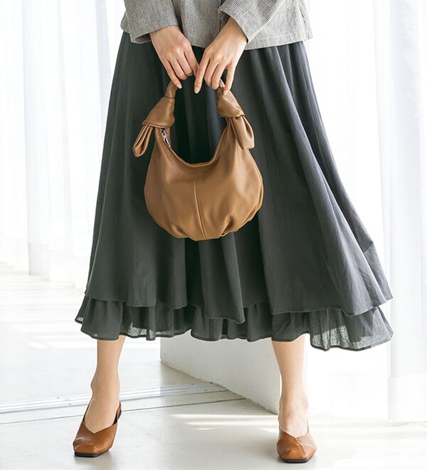BELLUNA（ベルーナ）の「春のスカートコーデ　柔らか綿のロングフレアースカート（ロングスカート）」｜詳細画像