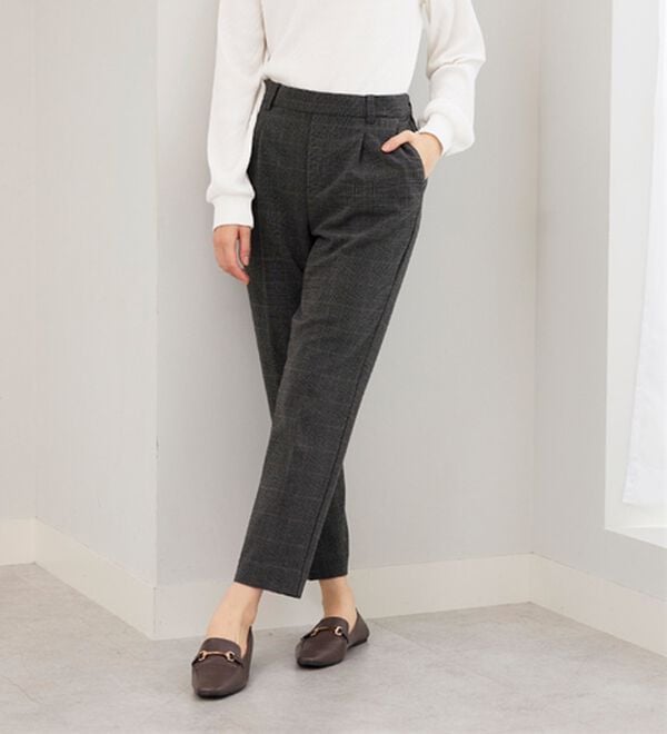 BELLUNA（ベルーナ）の「サマ見え(スーパーウォーム)ウール調素材美脚テーパードパンツ（テーパードパンツ）」｜詳細画像