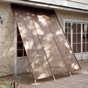 「ぱぱっと広げて簡単たてす（エクステリア・屋外器具）」｜ブラウン