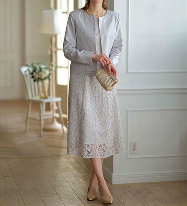 BELLUNA（ベルーナ）の「シャンタン素材ノーカラージャケットレースワンピースアンサンブル（ワンピースセットスーツ）」｜詳細画像