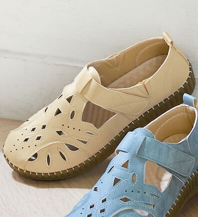 BELLUNA（ベルーナ）の「ステッチ使いゆったりカットワークサンダル（サンダル・ミュール）」