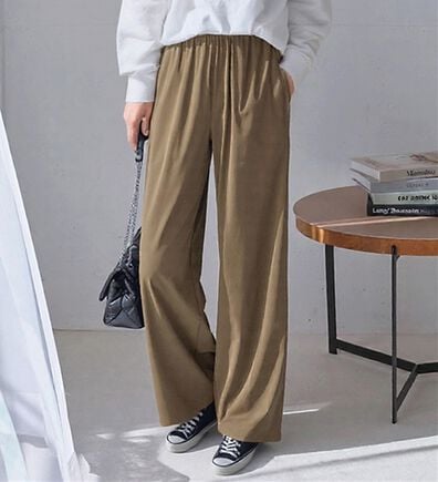 Viola e Viola（ヴィオラ エ ヴィオラ）の「【接触冷感】さらテロ楽のびストレートパンツ【選べる２丈】（フルレングスパンツ）」