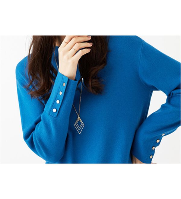 BELLUNA（ベルーナ）の「もちもち袖ボタンニットプルオーバー（ニット・セーター）」｜詳細画像