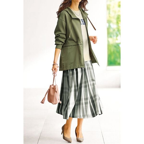 BELLUNA（ベルーナ）の「ジャカードニット素材ロゴプルオーバー（ニット・セーター）」｜詳細画像