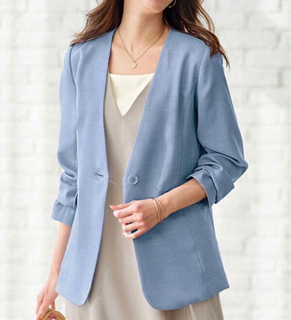 BELLUNA（ベルーナ）の「＜楽スタフィット＞ノーカラージャケット（ノーカラージャケット）」｜ブルー