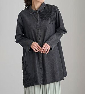 BELLUNA（ベルーナ）の「花柄レース切替デニム素材ブラウス（チュニック）」｜詳細画像