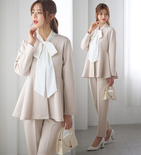 GeeRA（ジーラ）の「【２点セット】ペプラムジャケットテーパードパンツセットアップスーツ（パンツスーツ）」｜ベージュ
