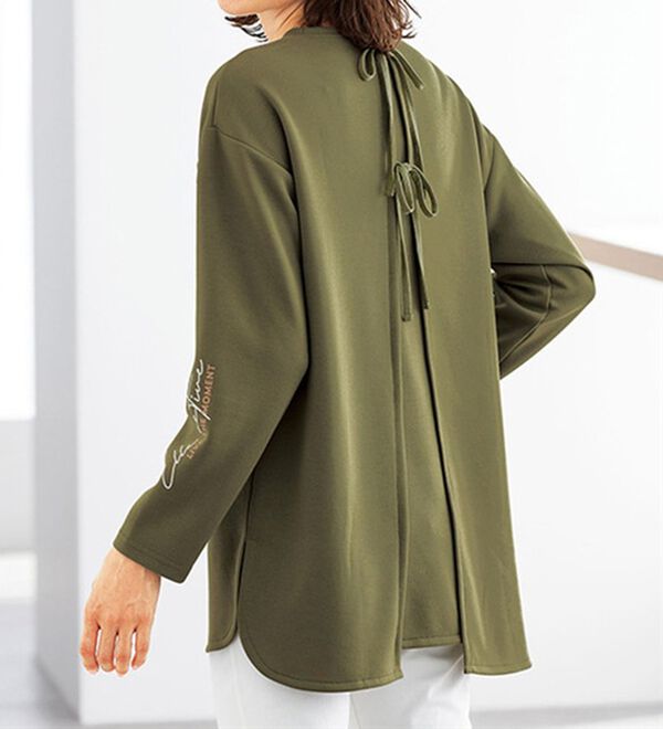 BELLUNA（ベルーナ）の「＜ＥＬＬＥ　Ａｃｔｉｖｅ＞バックリボンロゴチュニック（チュニック）」｜詳細画像