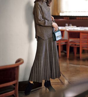 BELLUNA（ベルーナ）の「幾何柄ジャカードニットセットアップ（セットアップ）」｜モカ系