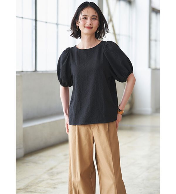 RANAN（ラナン）の「ひんやり！サッカー素材袖ボリュームブラウス（ブラウス）」｜詳細画像