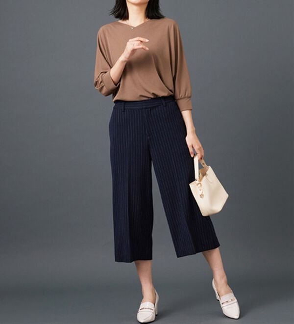 BELLUNA（ベルーナ）の「サマ見え（スーパーウォーム）ウール調センタープレスクロップドパンツ（クロップドパンツ）」｜詳細画像