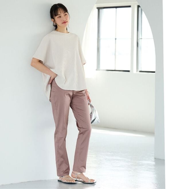 BELLUNA（ベルーナ）の「サラリ速乾！綿サテンストレッチカラーパンツ（フルレングスパンツ）」｜詳細画像