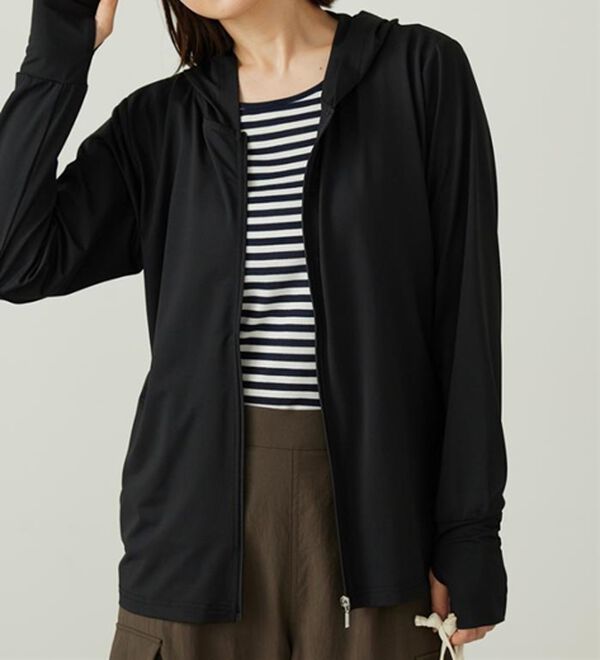 BELLUNA（ベルーナ）の「【接触冷感/UV対策/軽量】ヒンヤリ＆UV対策軽量パーカー（パーカー）」｜詳細画像