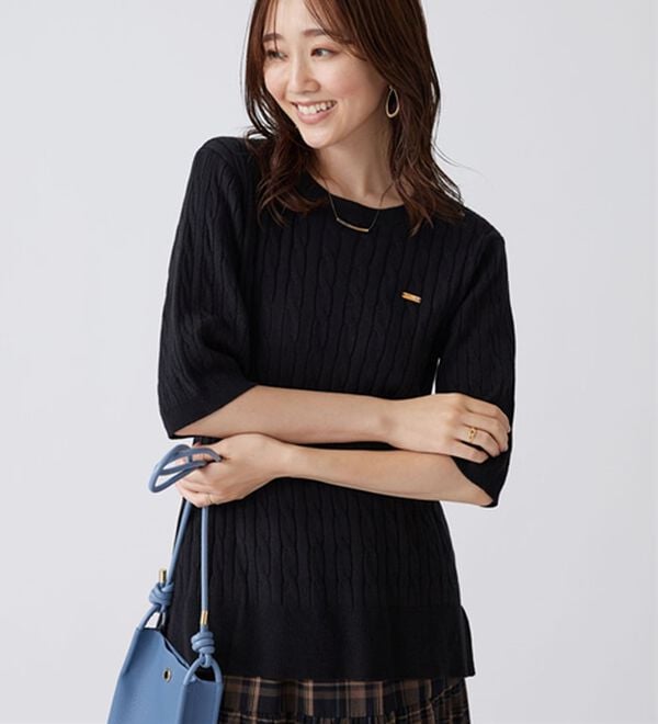 BELLUNA（ベルーナ）の「軽やか綿混！ケーブルニットプルオーバー（ニット・セーター）」｜詳細画像