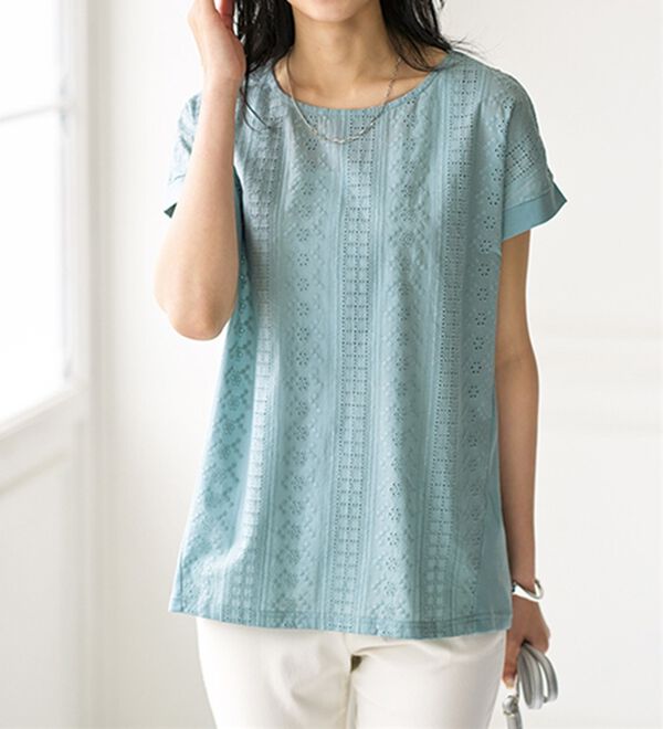 BELLUNA（ベルーナ）の「幾何柄&times;花柄レース使いプルオーバー（カットソー）」｜詳細画像