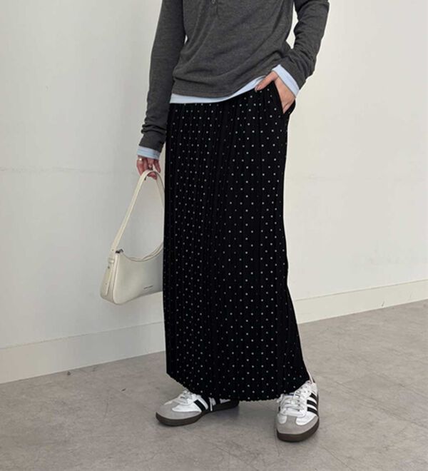 GeeRA（ジーラ）の「セルフカットプリーツナロースカート（ロングスカート）」｜ブラックドット柄
