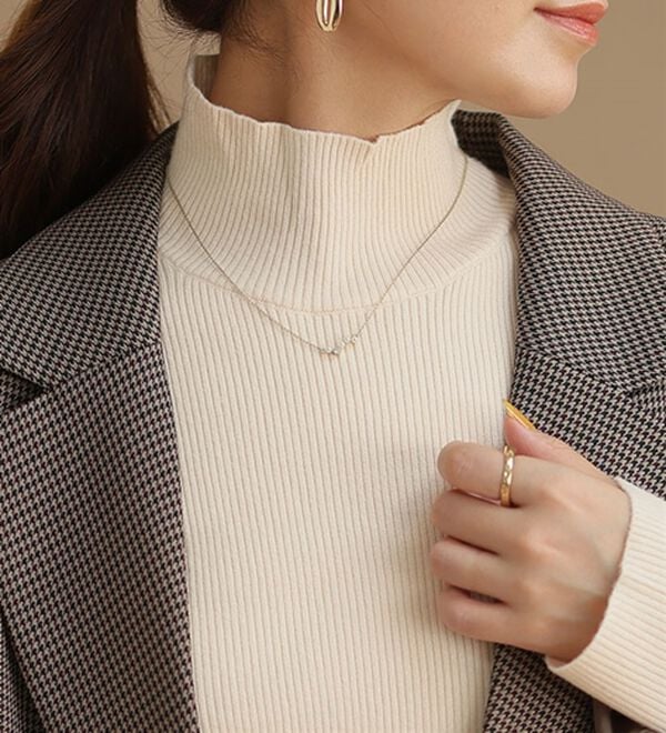 A HAPPY MARILYN（アハッピーマリリン）の「【Ｌ～６Ｌ】モックネック／ハイネックから選べる Ｔシャツ感覚で着られる（もっちりｖｅｒ）リブニット（ニット・セーター）」｜詳細画像