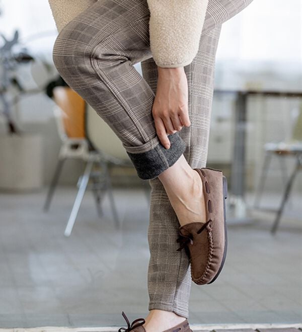 BELLUNA（ベルーナ）の「【あったか仕様♪】すっきり見え！裏ファーパンツ（フルレングスパンツ）」｜詳細画像