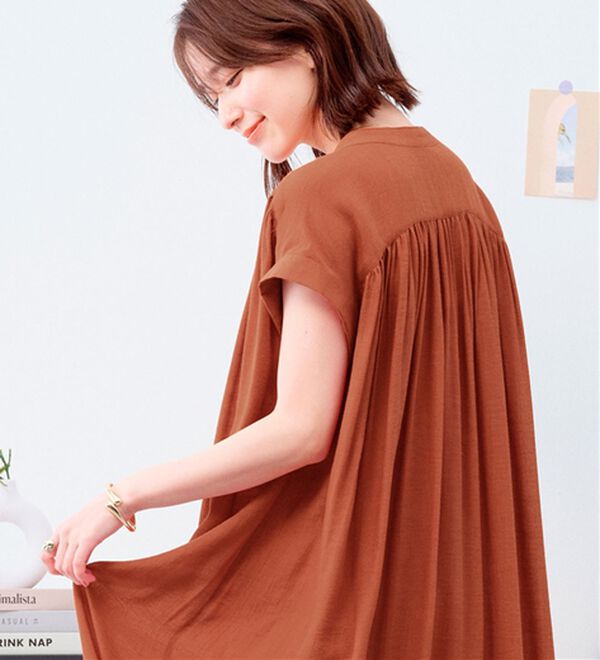 Viola e Viola（ヴィオラ エ ヴィオラ）の「【接触冷感】スラブ素材ギャザーワンピース（その他ワンピース）」｜詳細画像