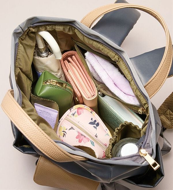 BELLUNA（ベルーナ）の「多収納が嬉しい！軽量２ＷＡＹリュック（リュック）」｜詳細画像