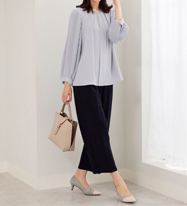 BELLUNA（ベルーナ）の「＜セレモニースタイル＞袖プリーツデザインブラウス（ブラウス）」｜詳細画像