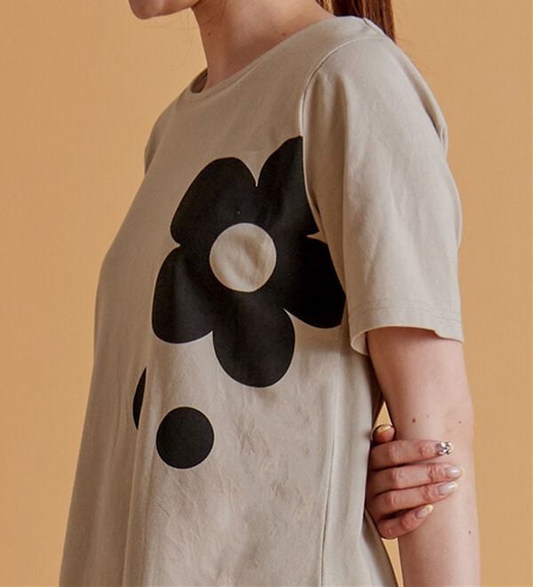 BELLUNA（ベルーナ）の「ひんやリッチコットン大人のプリントロング丈Ｔシャツ（カットソー）」｜詳細画像