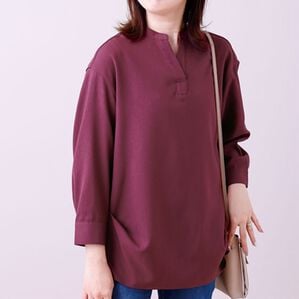 BELLUNA（ベルーナ）の「カルゼ素材裾タックスキッパーチュニック（チュニック）」｜ラズベリー