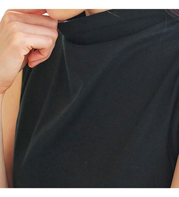 BELLUNA（ベルーナ）の「涼やか強撚綿１００％脇汗対策ハイネックタンクトップ（タンクトップ・キャミソール）」｜詳細画像