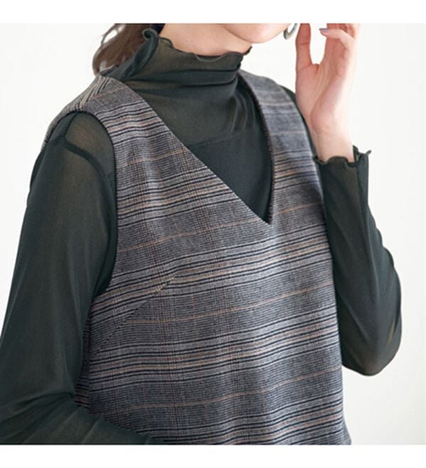 BELLUNA（ベルーナ）の「重ねるだけでサマになる！あったかシアーハイネックプルオーバー（カットソー）」｜詳細画像