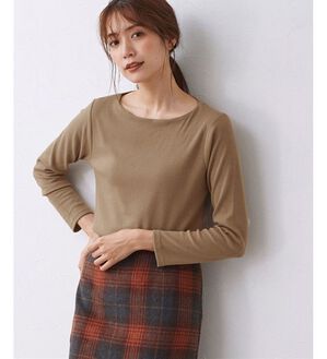 Pierrot（ピエロ）の「【選べる３ネック】華奢見えテレコリブカットソー（カットソー）」｜モカベージュ