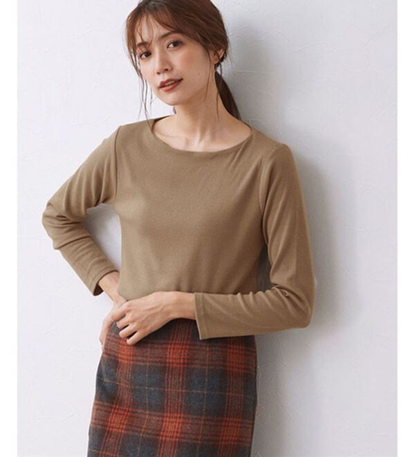 Pierrot（ピエロ）の「【選べる３ネック】華奢見えテレコリブカットソー（カットソー）」｜モカベージュ