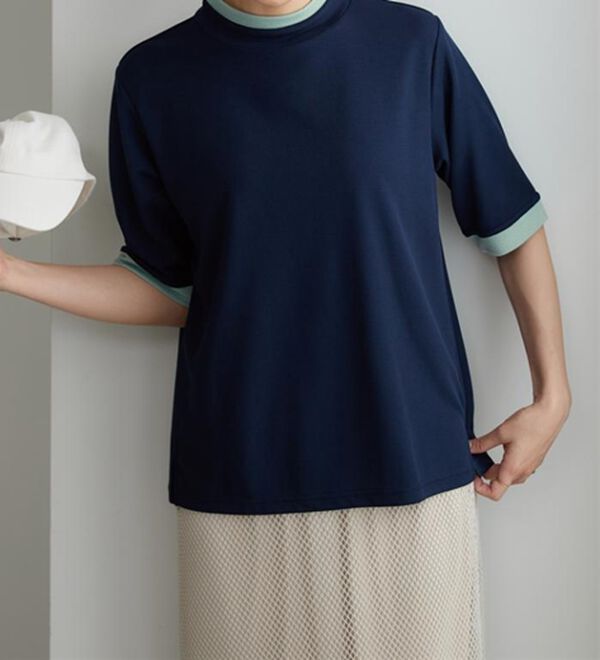 BELLUNA（ベルーナ）の「配色デザインハイネックプルオーバー（カットソー）」｜詳細画像