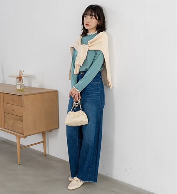 BELLUNA（ベルーナ）の「重ね着風フリル衿プルオーバー（カットソー）」｜詳細画像