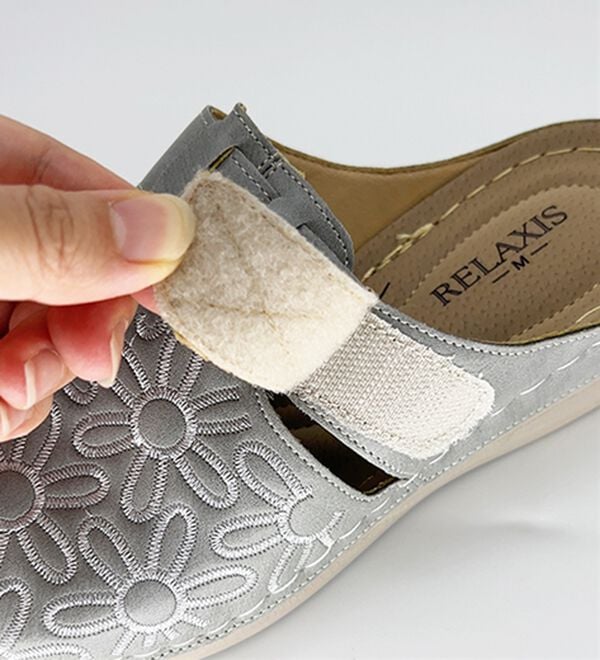 BELLUNA（ベルーナ）の「刺しゅうデザイン柔らかソールミュール（サンダル・ミュール）」｜詳細画像