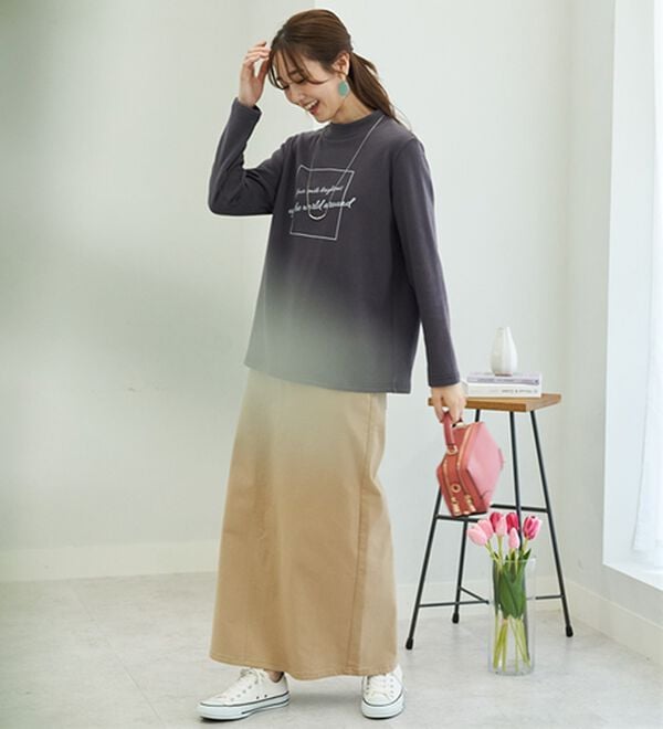 BELLUNA（ベルーナ）の「まるで着る毛布！静電防止付裏ファーロゴプルオーバー（カットソー）」｜詳細画像