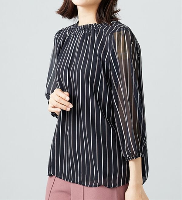 BELLUNA（ベルーナ）の「シフォン素材シャーリング使いブラウス（ブラウス）」｜詳細画像