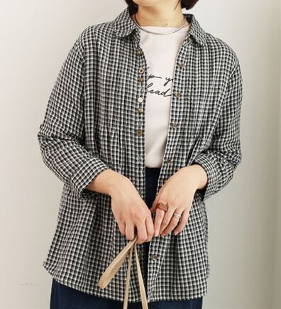 BELLUNA（ベルーナ）の「ダブルガーゼ素材オーバーブラウス（ブラウス）」